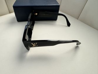 Louis Vuitton Black Shades 
