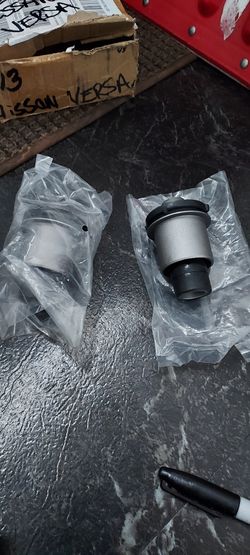 Subframe Bushings Nissan Versa