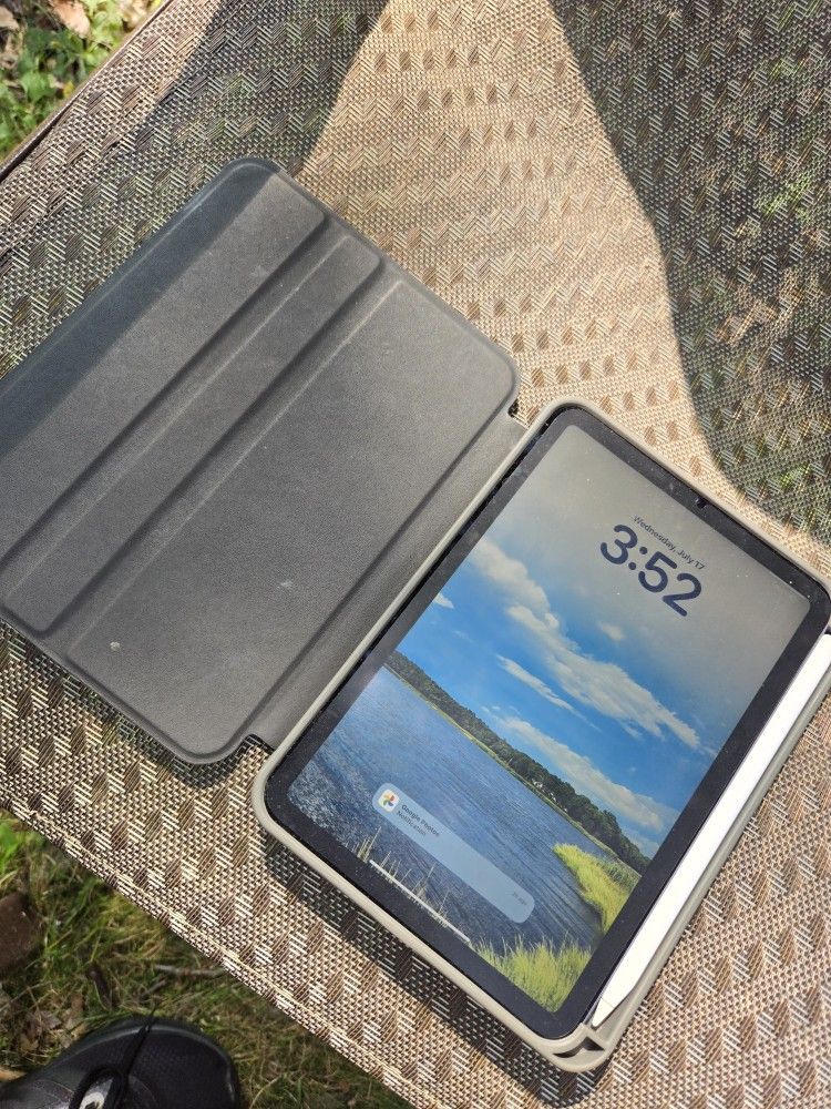 iPad Mini 6 Purple