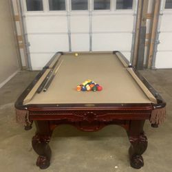 3 Peice Slate Table ! Beautiful Condition! 