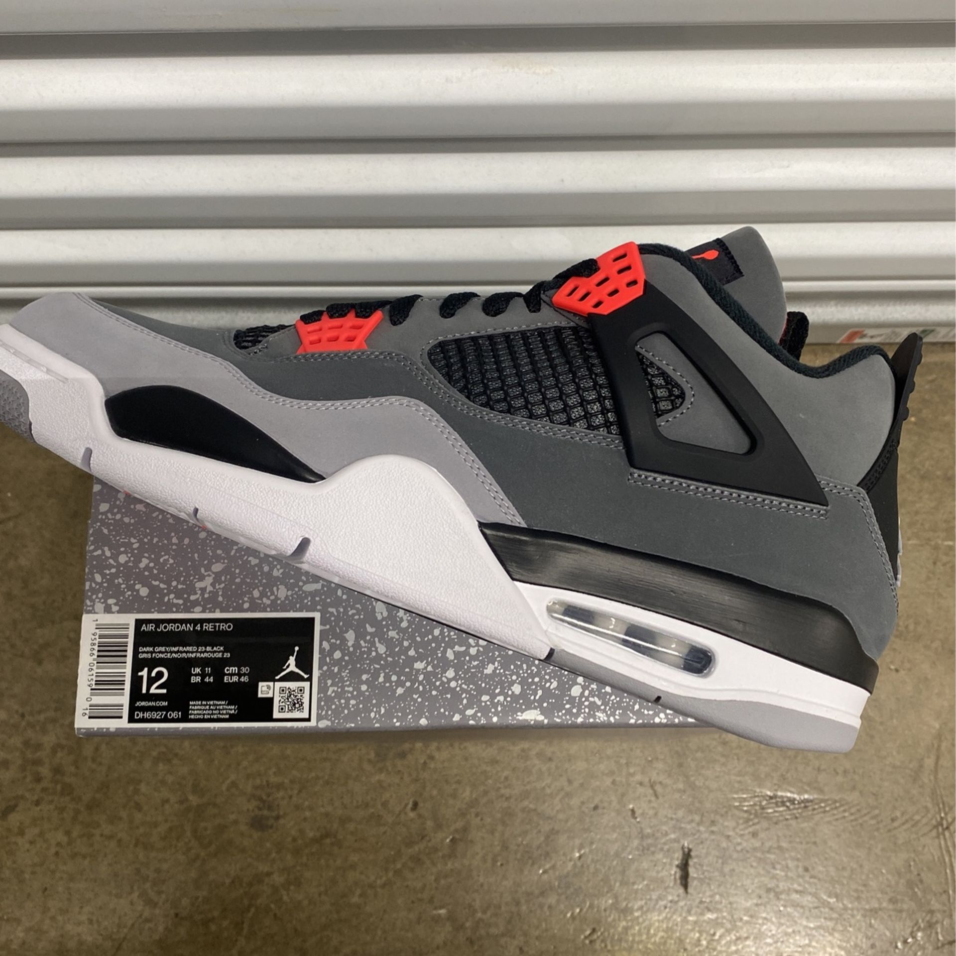 Air Jordan Retro Infrared Size 12 Men
