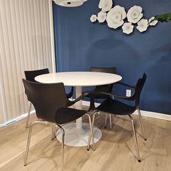 Dining Table and Chairs (4)