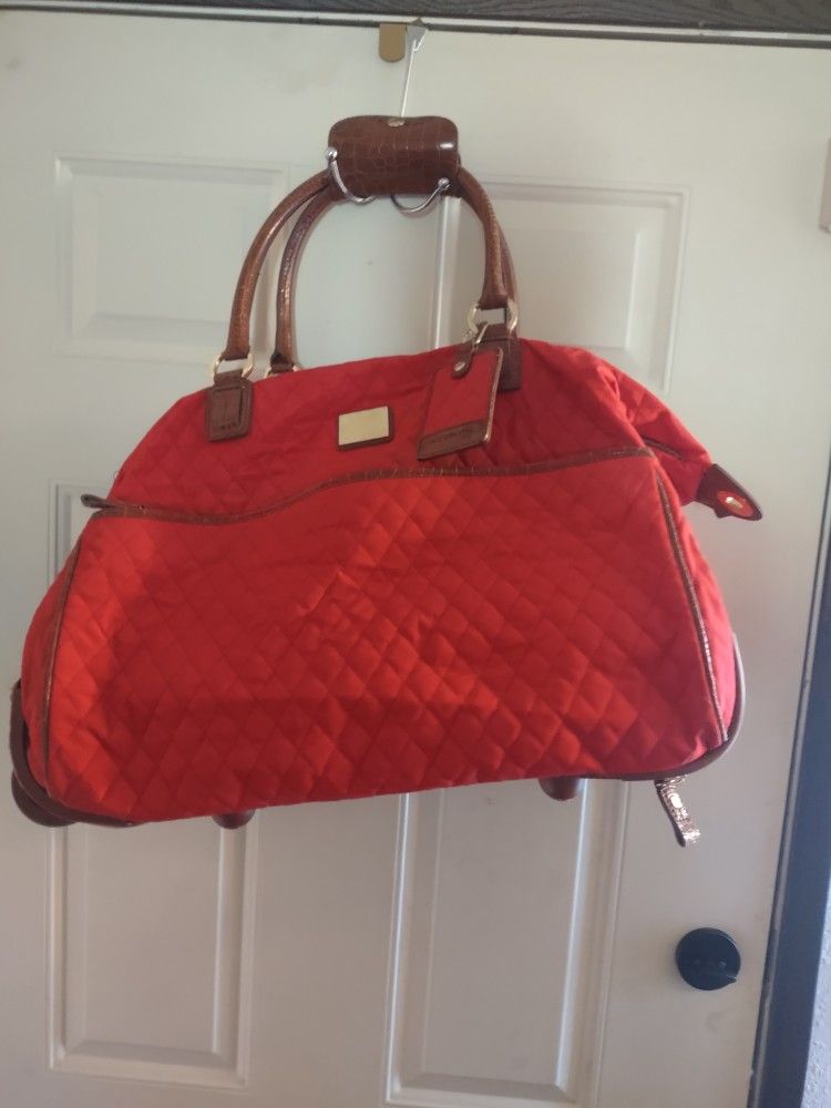 Original Liz Claiborne Quilted Travel Luggage With Original Lock And Key