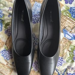 NEW! Women’s Shoes