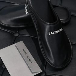 Balenc*aga Leather Slippers 