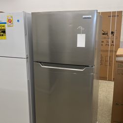 New Frigidaire 30” Top Freezer Refrigerator 