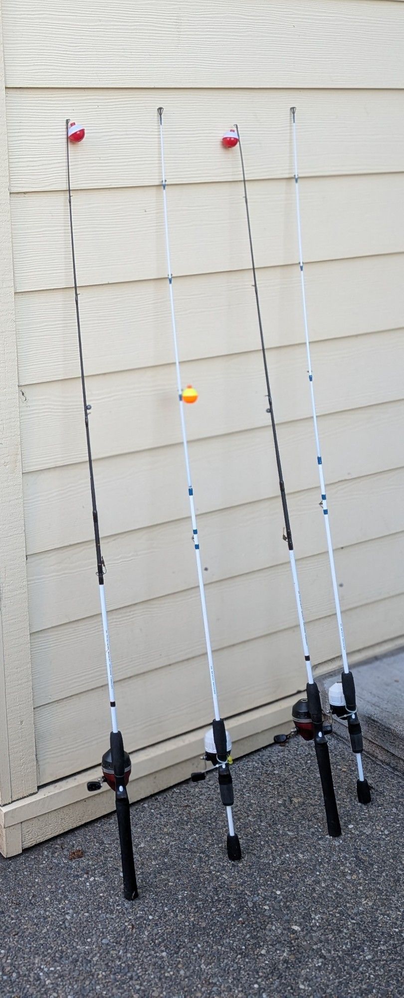 4 Fishing Poles