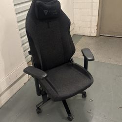 Secret Labs Titan Chair