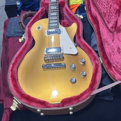 Gibson Deluxe Guitar