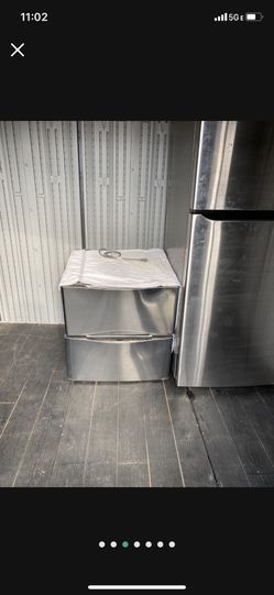 LG Pedestal Washer & Pedestal
