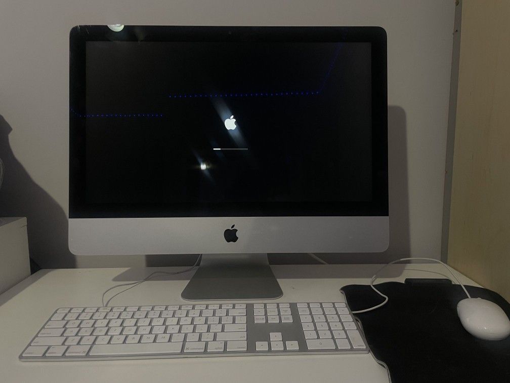 YEAR END SALE Apple IMac 21.5” laptop Core i5 || 8GB Ram || Warranty Included || finance available $0 down payment 💰