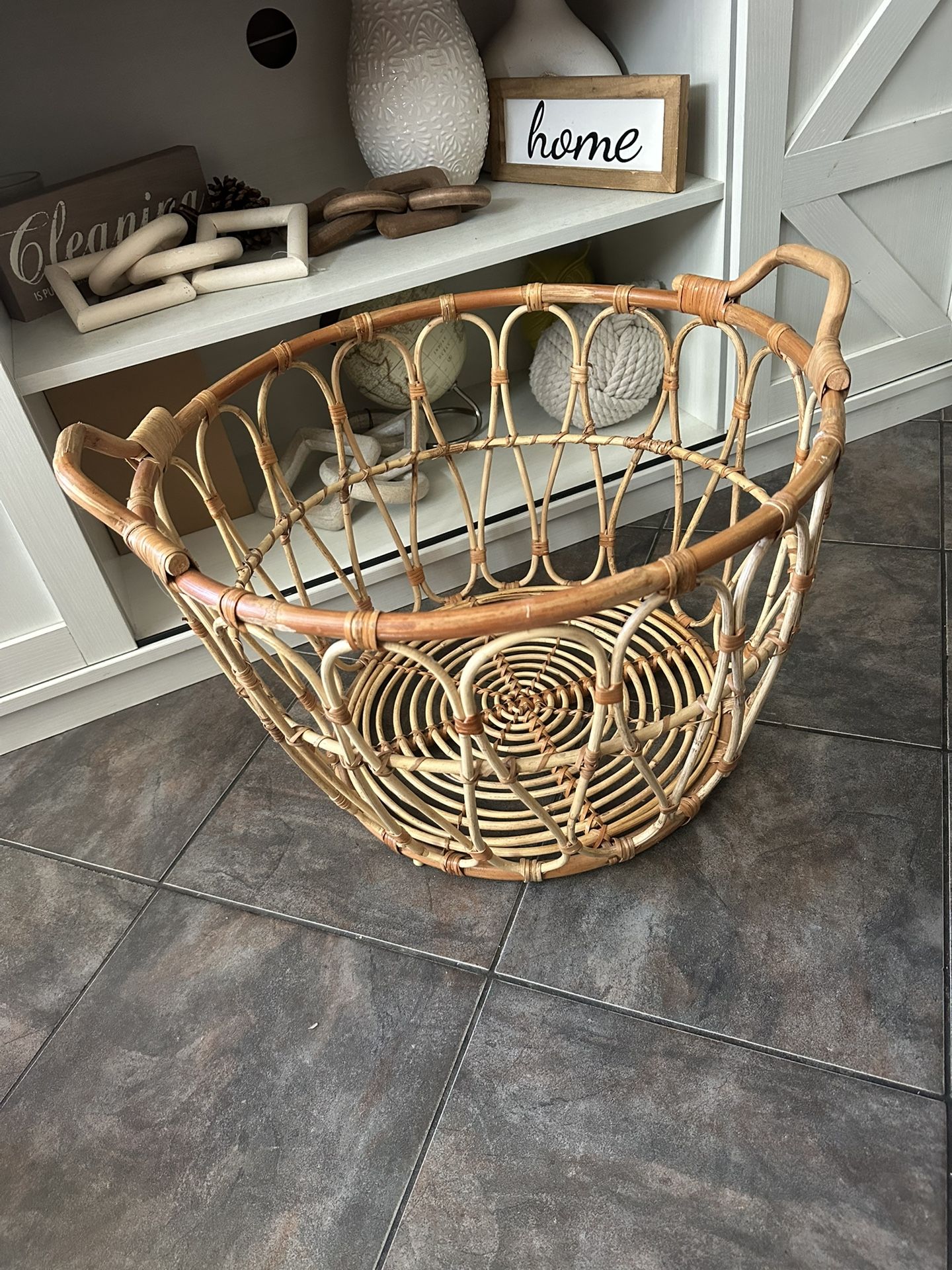 Basket 🧺