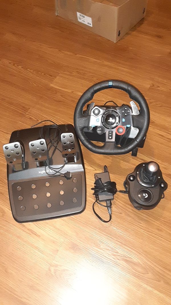 Ps4 steering wheel, pedals and the shifter for Sale in The Bronx, NY