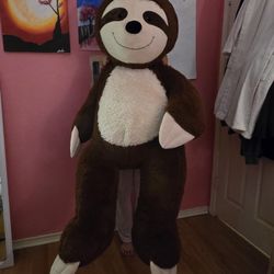 Giant Sloth Over 5 Feet Tall
