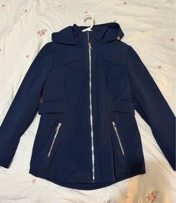 Guess Navy Hooded Softshell Jacket, Size XL