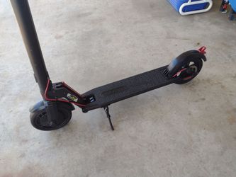 GOTRAX ELECTRIC SCOOTER
