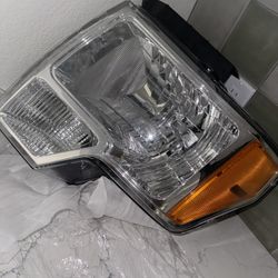 2011-2014 F150 Drivers Side Headlight