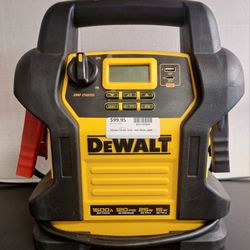 DEWALT 1600 PEAK JUMPSTARTER & AIR COMPRESSOR 