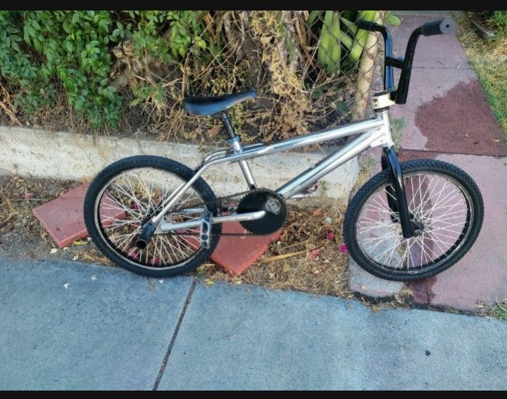 Diamondback Venom Midschool Late 90s BMX Chrome
