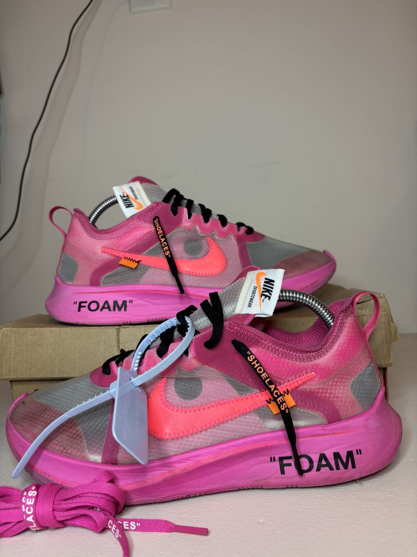 Off white vapor fly size 9.5