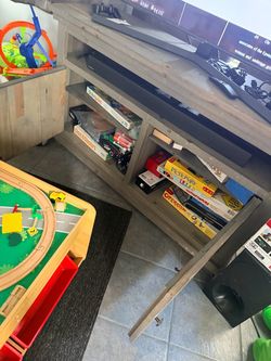 Tv stand