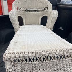 Wicker chaise  Lounge Chair