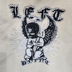 NWT Left Point Praying Hands Rhinestone Hoodie 4X fits like 3X (Made in Italy) Cream

Pick up 77095 near Telge/West 