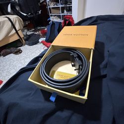 LOUIS VUITTON BELT 