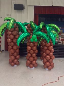 palm tree balloon columns