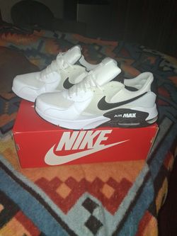 NIKE Air Max