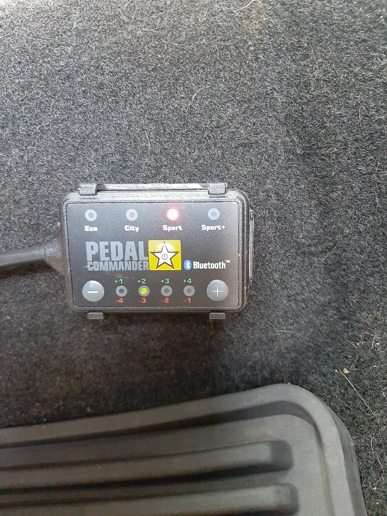 Pedal Commander