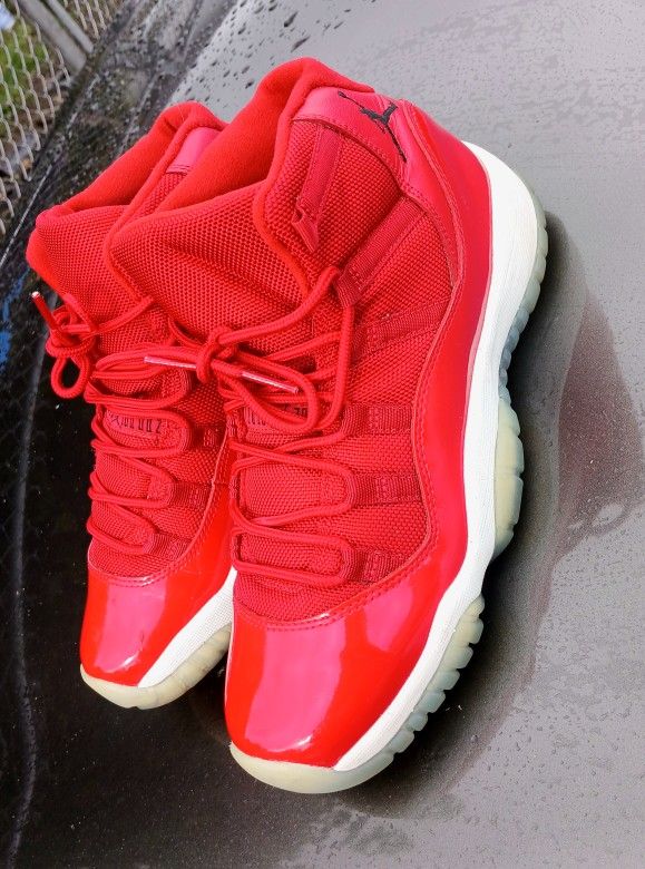 Jordan 11 Retro Sz 7