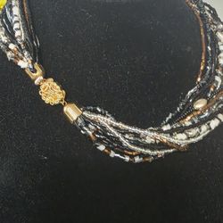 Multistarnd Beaded Neckless 