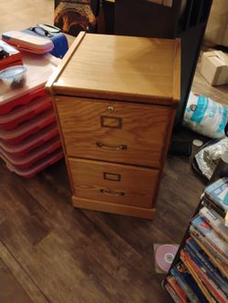 Two-door wooden filing cabinet No Key But Unlocked 