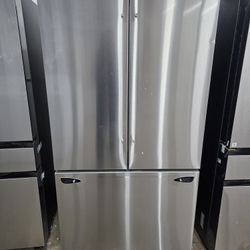 
LG - Counter-Depth MAX 26.5 Cu. Ft. French Door Smart Refrigerator with Internal Water Dispenser - Stainless Steel