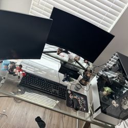 Cyber Power Pc / Monitors 