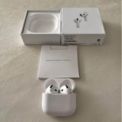 AirPods 4 (Like New)