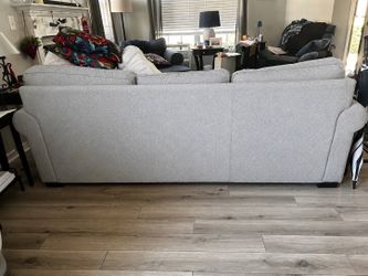 gray couch 86x37.