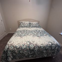 Queen Bed & Accent Chair