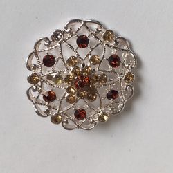 PRETTY SILVER TONE RHINESTONE BROOCH PIN ⭐️⭐️⭐️⭐️⭐️VINTAGE TO FASHION 