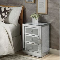 ACCENT TABLE NEW IN BOX ☎️ 1714586,2564