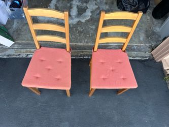2 chairs