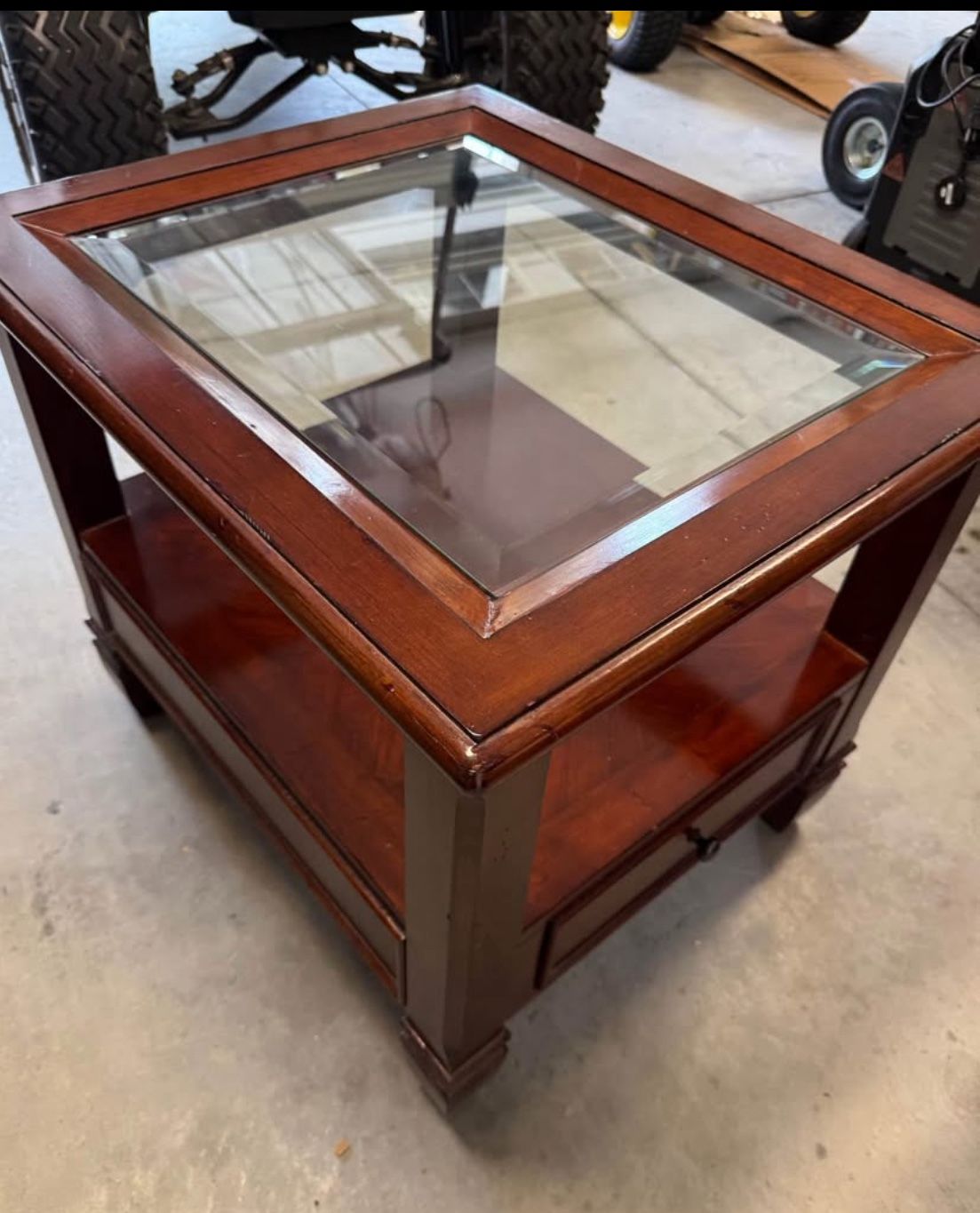 Night table/End table
