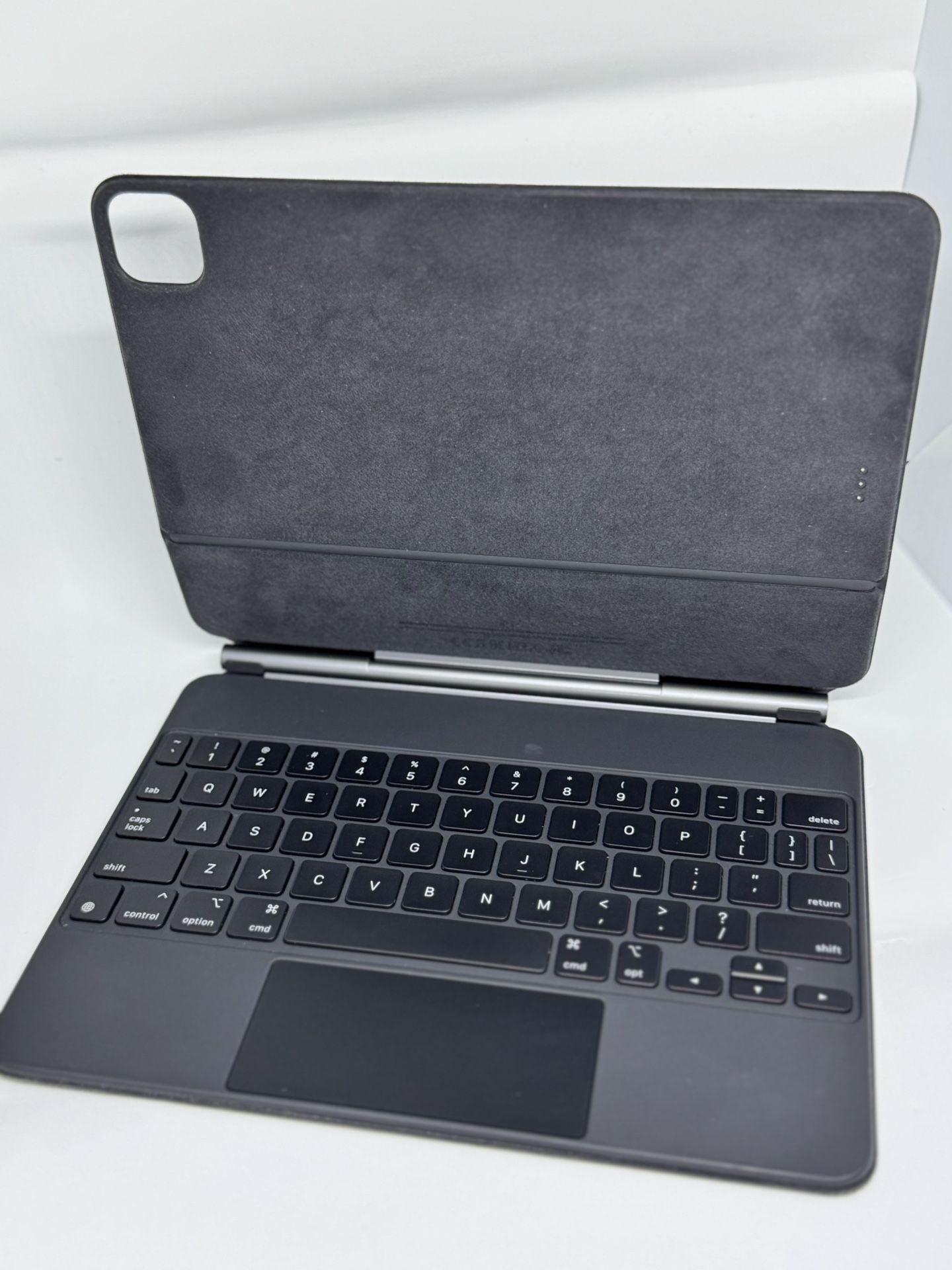 Apple Magic Keyboard For iPad Pro 11