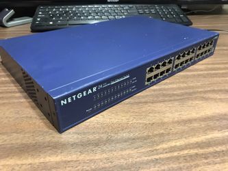 Netgear 24 ports Fast Ethernet Switch