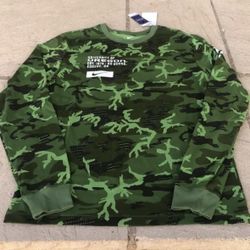 New Nike Oregon Ducks Camo Long Sleeve Shirt Men’s M Medium