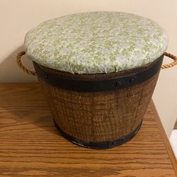 Vintage Wooden Barrel With Lid