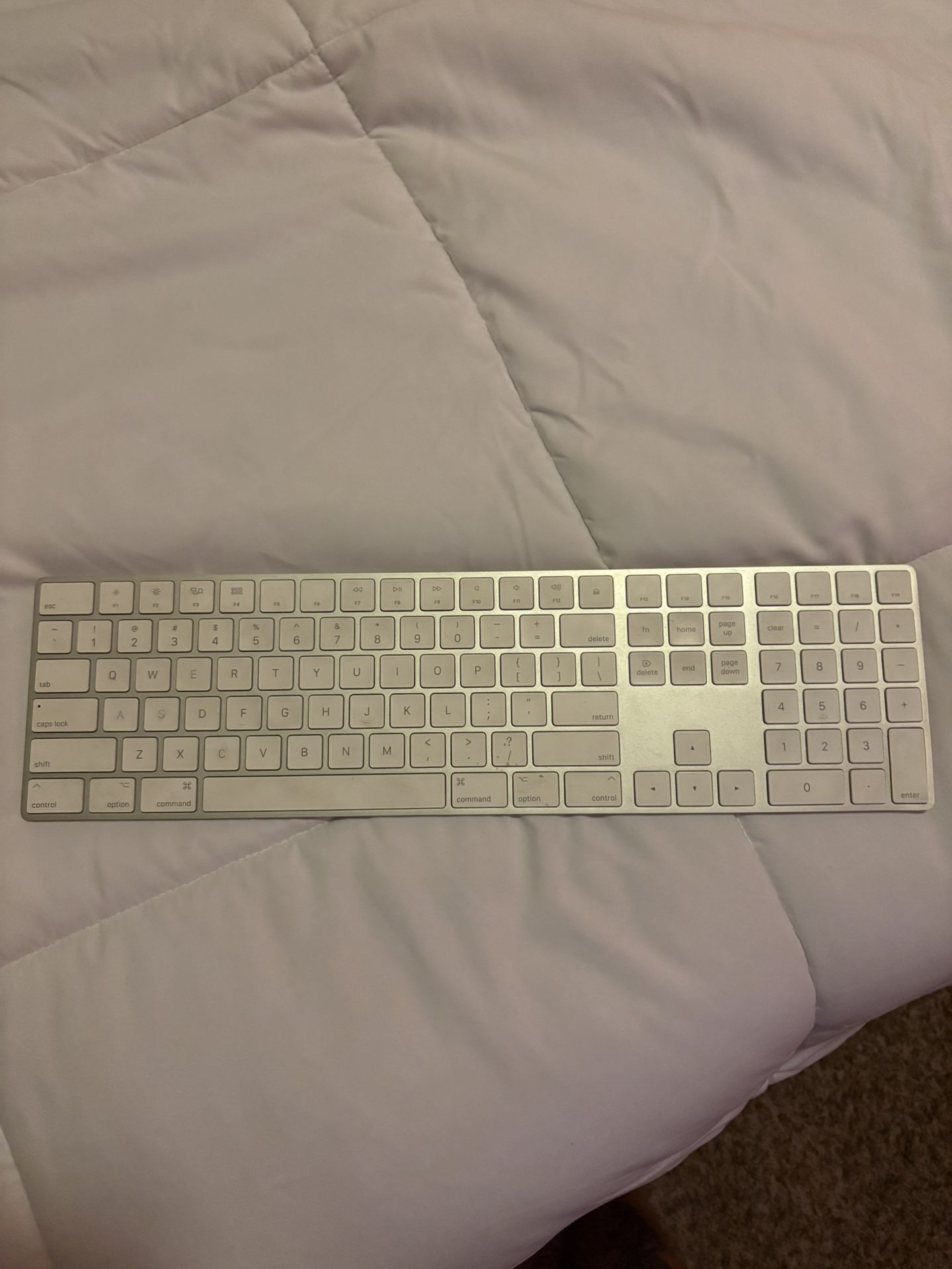 Apple Magic Keyboard