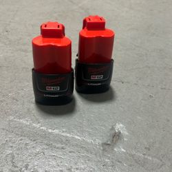 Milwaukee 48-11-2401 M12 1.5 Ah Batteries Red Lithium (100% Genuine