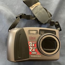 Toshiba PDR-M61 Digital Camera Looks New As Is! Been Taken Care Of!!